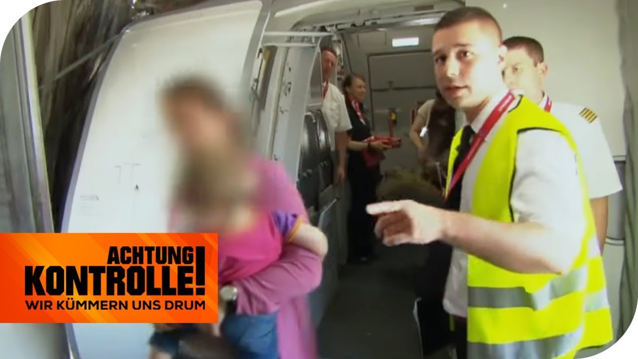 Flieger in Mallorca zu spät: Bekommt die Familie den Anschlussflug? | Achtung Kontrolle | kabel eins