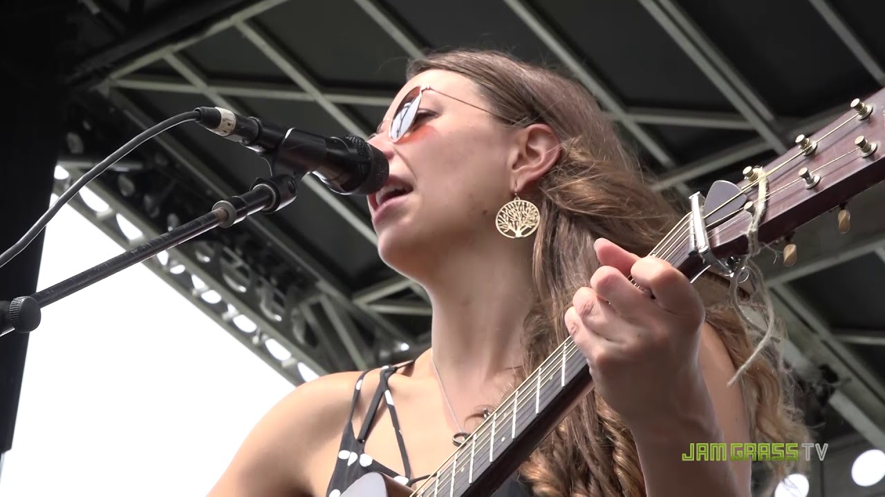 Lindsay Lou - Magic Man - Live at Blue Ox Music Festival June 2018