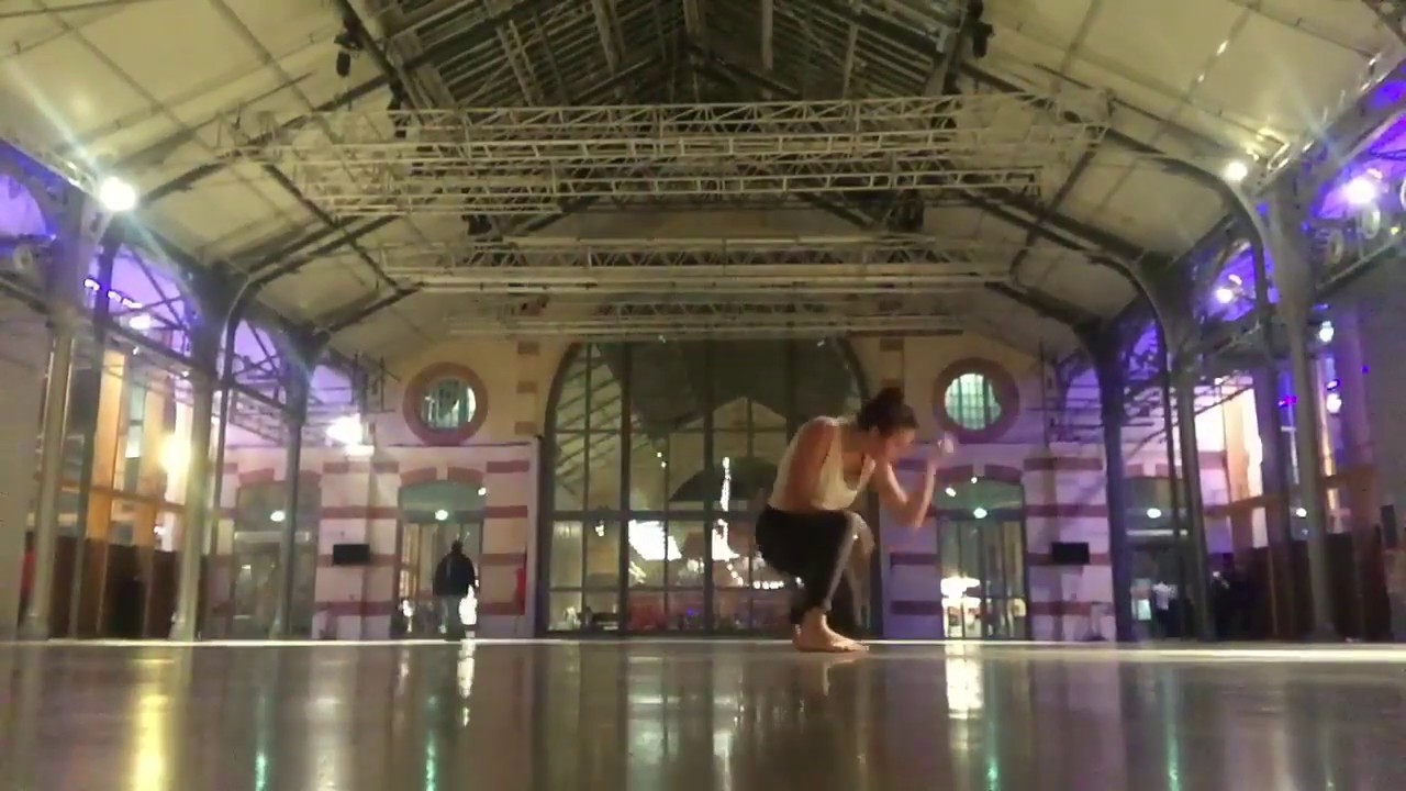 Solo improvisation danse contemporaine