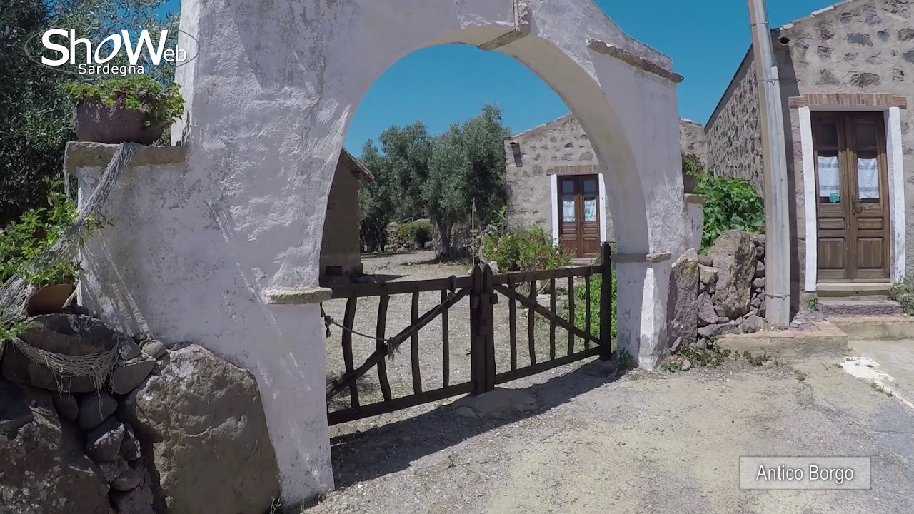 SAN GIOVANNI SUERGIU : IL BORGO ANTICO
