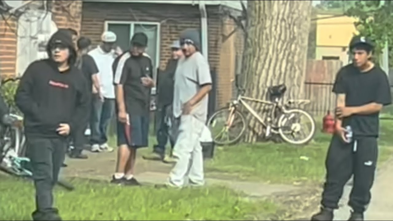 Latin Kings Hood  “Coach Light Apartments” Rolling Meadows Illinois