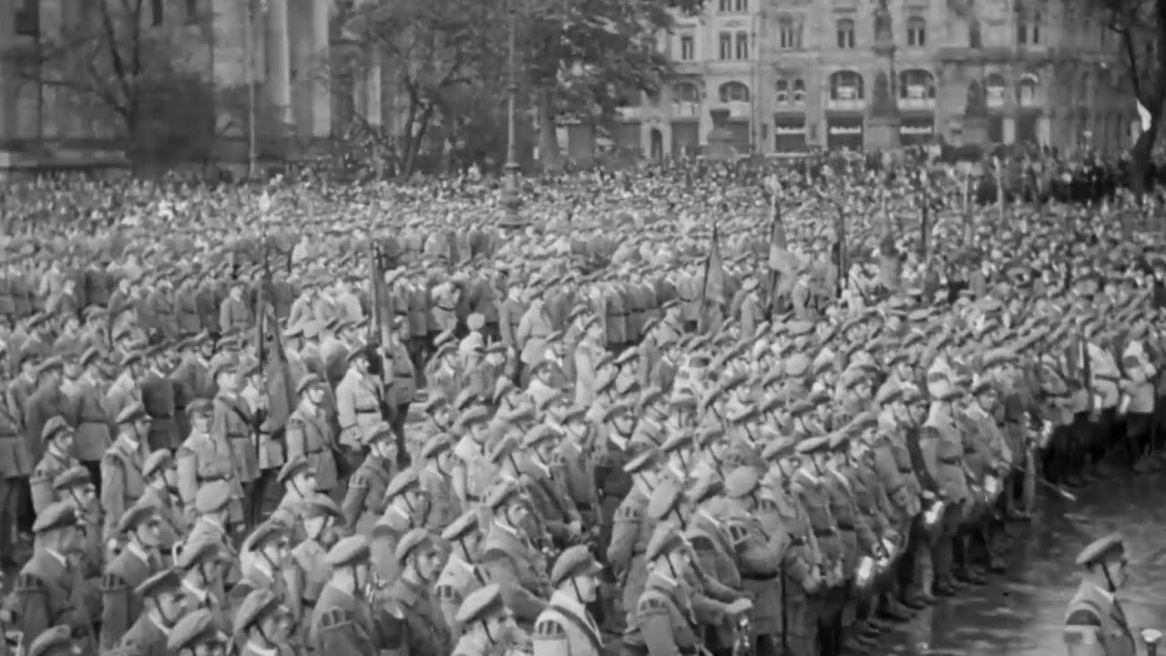 In Reih und Glied - Reichsbanner Schwarz-Rot-Gold Aufmärsche und Paraden