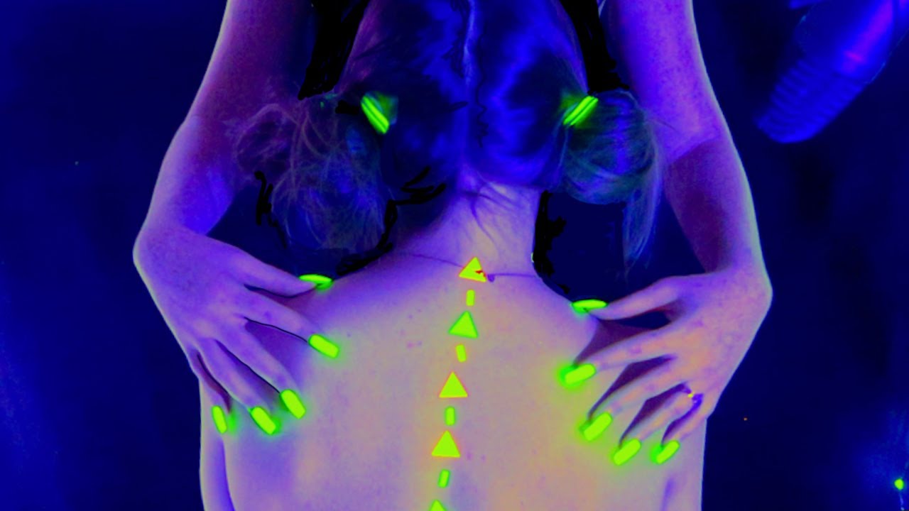 ASMR | OUT OF THIS WORLD back scratch, tracing and more...