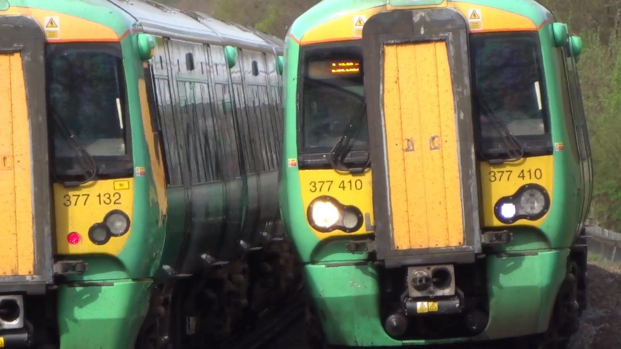 Brighton Mainline - Fast trains through Wivelsfield including RARE GWR units