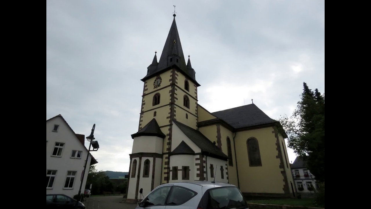 Großenlüder (D) die Glocken der kath. Kirche St. Georg