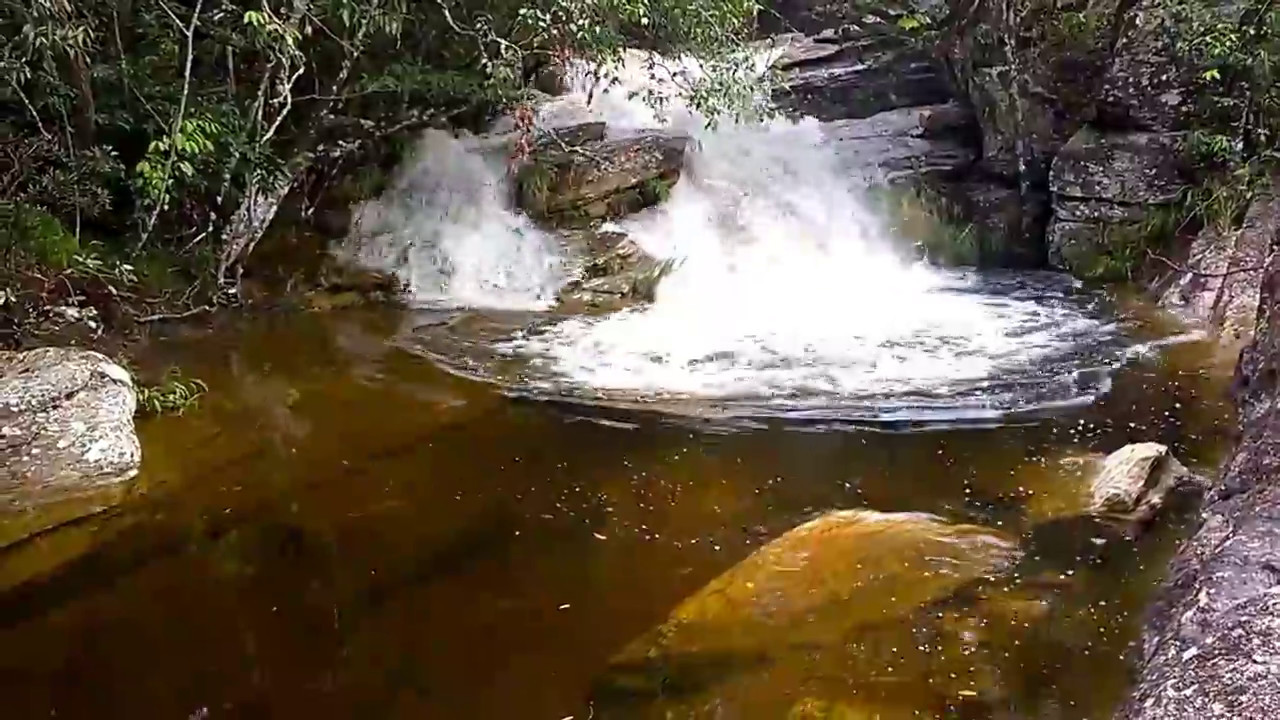 Tromba D'água na Serra da Canastra com Rotas do Mundo