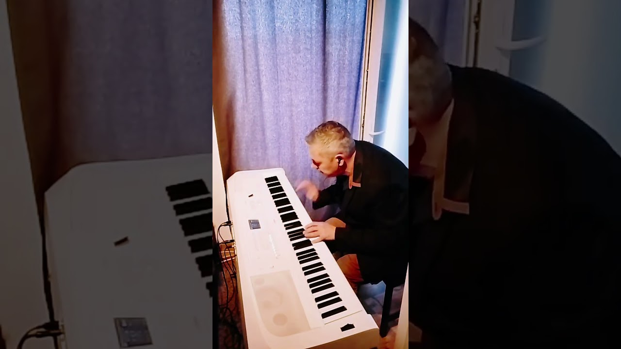 Against All Odds @philcollins Didier piano 