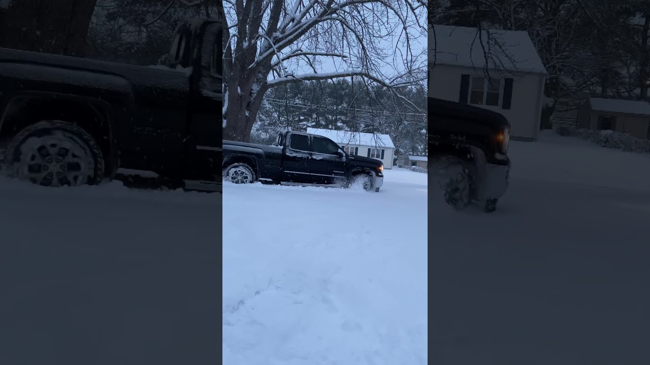 2018 GMC Sierra 4x4 in the snow