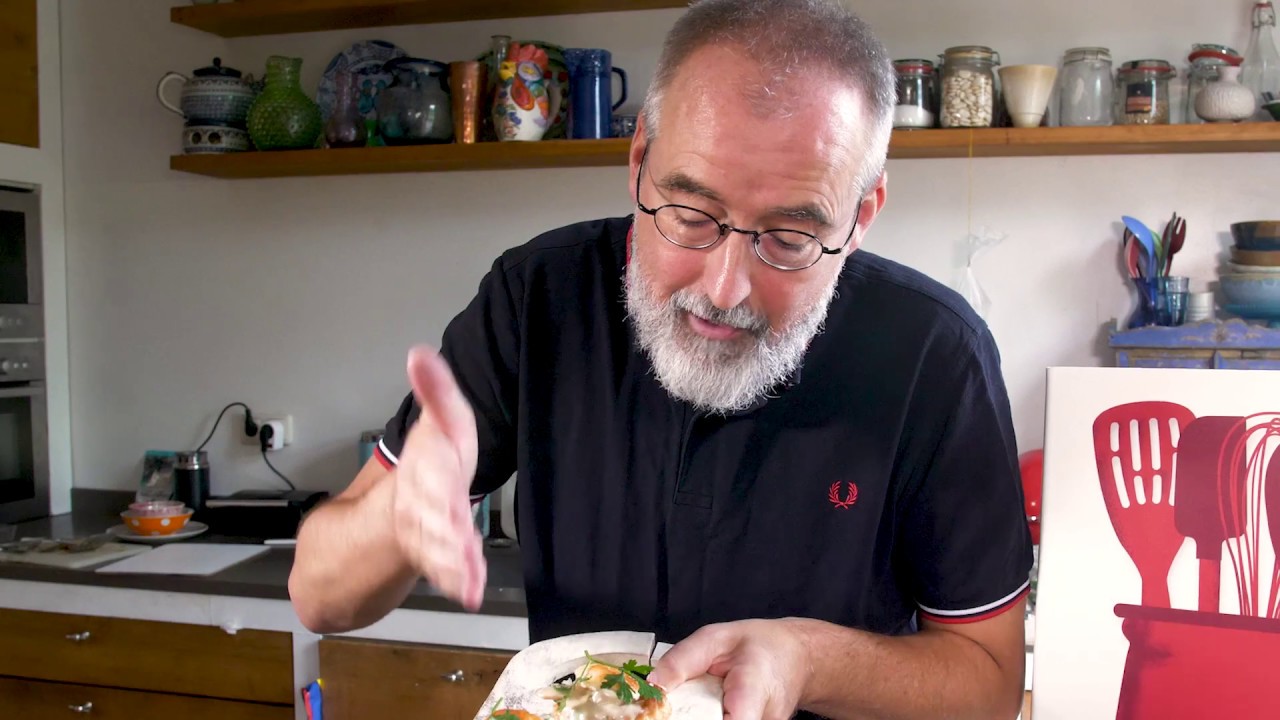 Ronald Giphart schotelt ons zijn lievelingskostje voor: Ragout