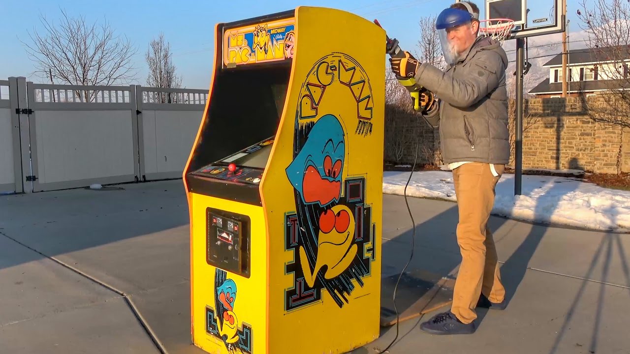 What's inside an Arcade Machine?