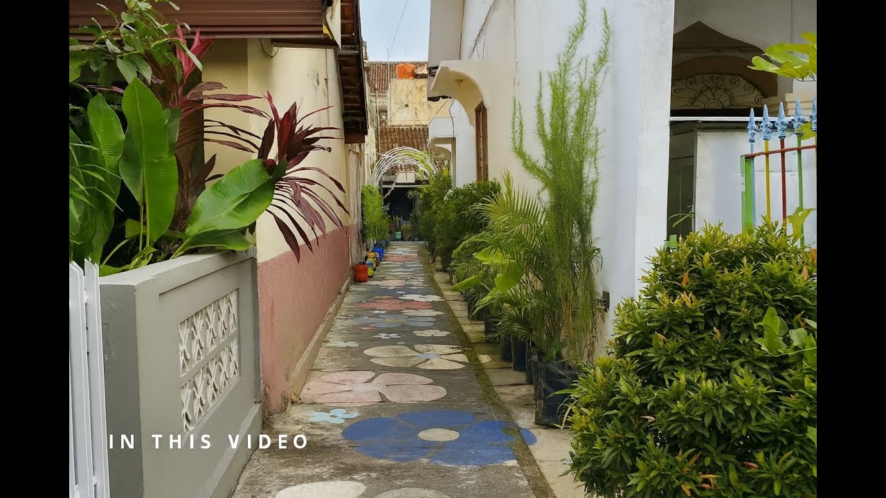 Quiet Morning Walk in Java&rsquo;s Narrow Village Lanes | Surakarta Indonesia Street Ambience