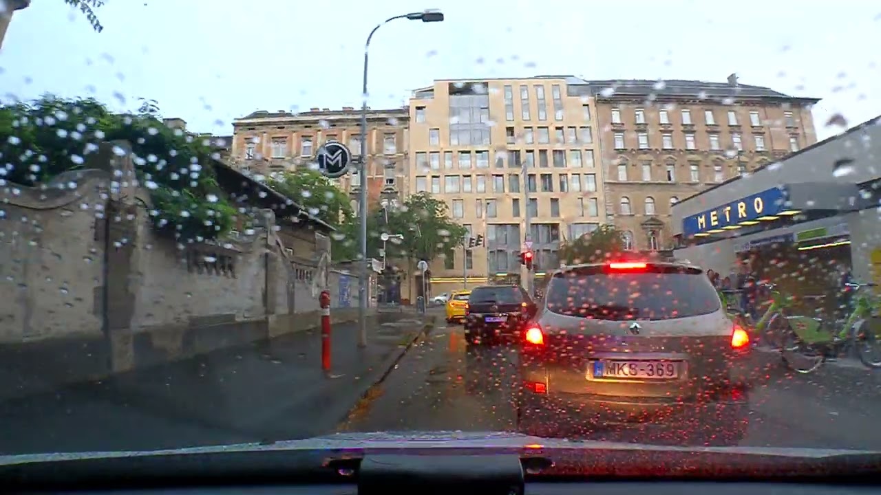 Vonulás kék lámpával Budapesten #emergencybudapest NS188