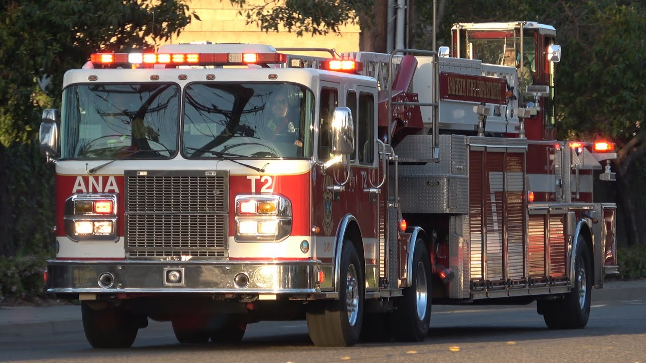 Anaheim Fire & Rescue Truck 2 Responding