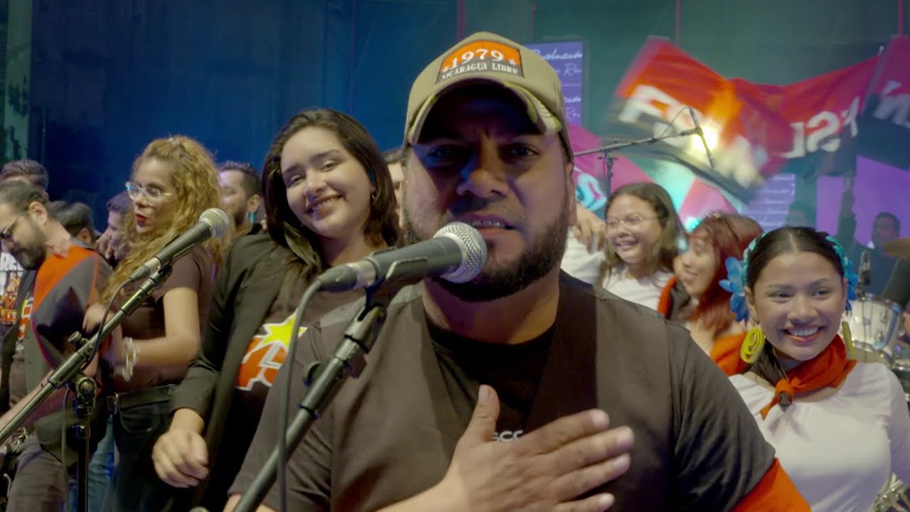 Skapa2 - Todos Gritan Viva El Frente (En Vivo)