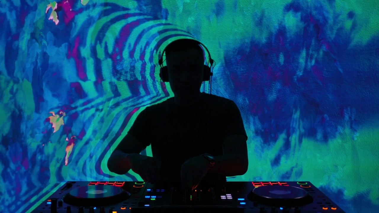 some heartwarming tunes for you | deep.shade mix 4