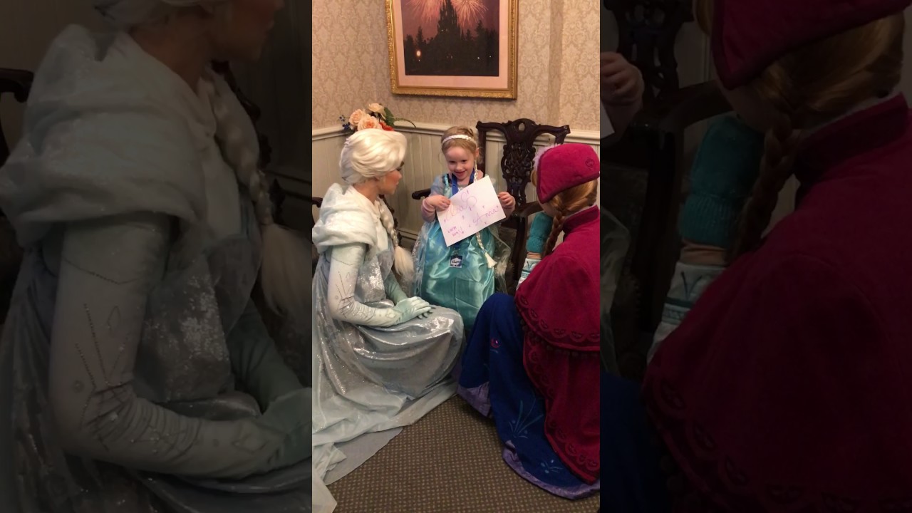 Frozen Elsa & Anna meet and greet wish to a 4 year old MAKE-A-WISH girl at Disneyland Paris 2016