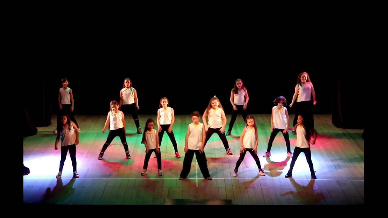 Mueve la cintura como va - Infantil Reggaeton