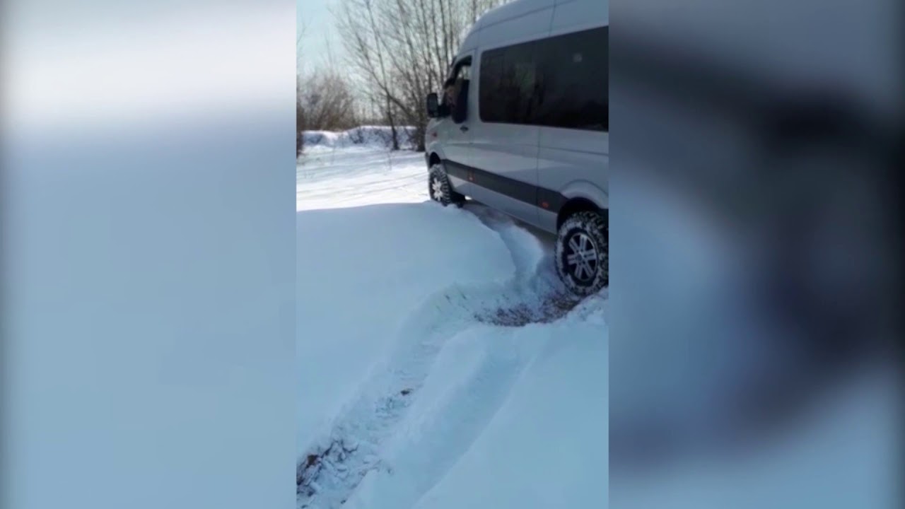 Werksallrad im Schnee deutsche Tonspur