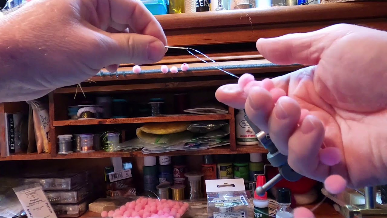 Pom Pom Egg Fly (Catch & Tie)