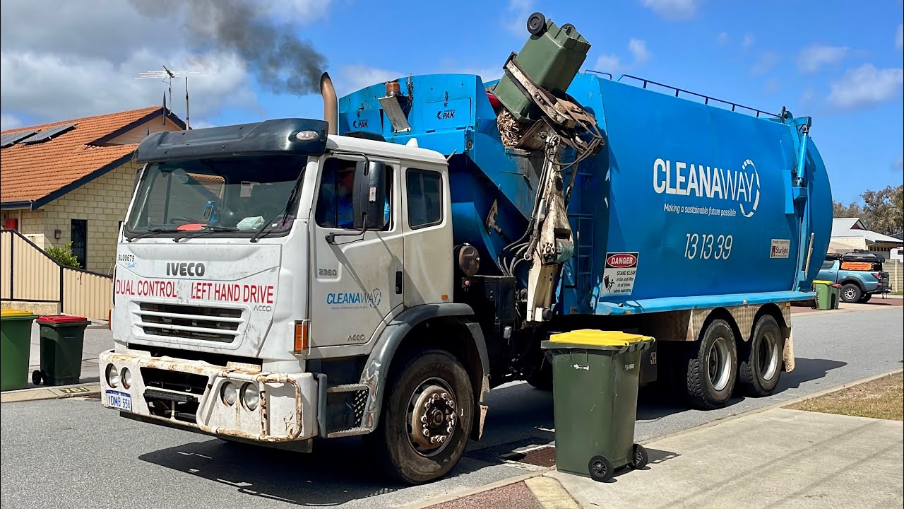 SL00675 Stuck in First Gear - Murray Garbage