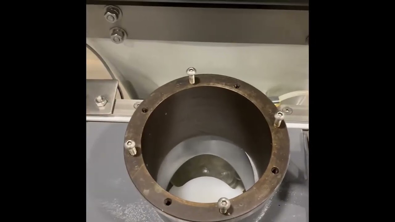 Removal and replacement of the cup on the S302 Dough DividerRounder