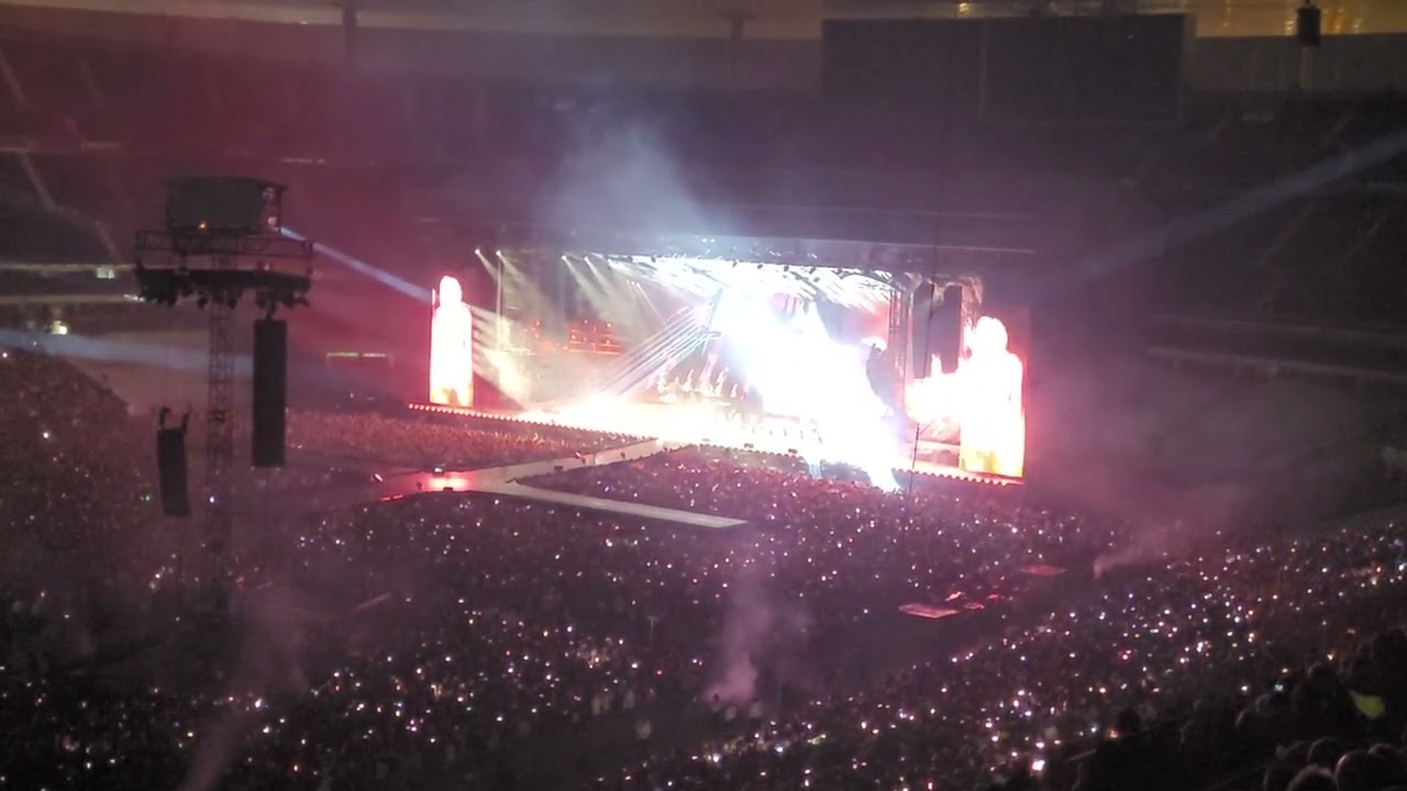 Désenchantée Partie 1 Mylène Farmer au Stade de France Paris 1er octobre 2024