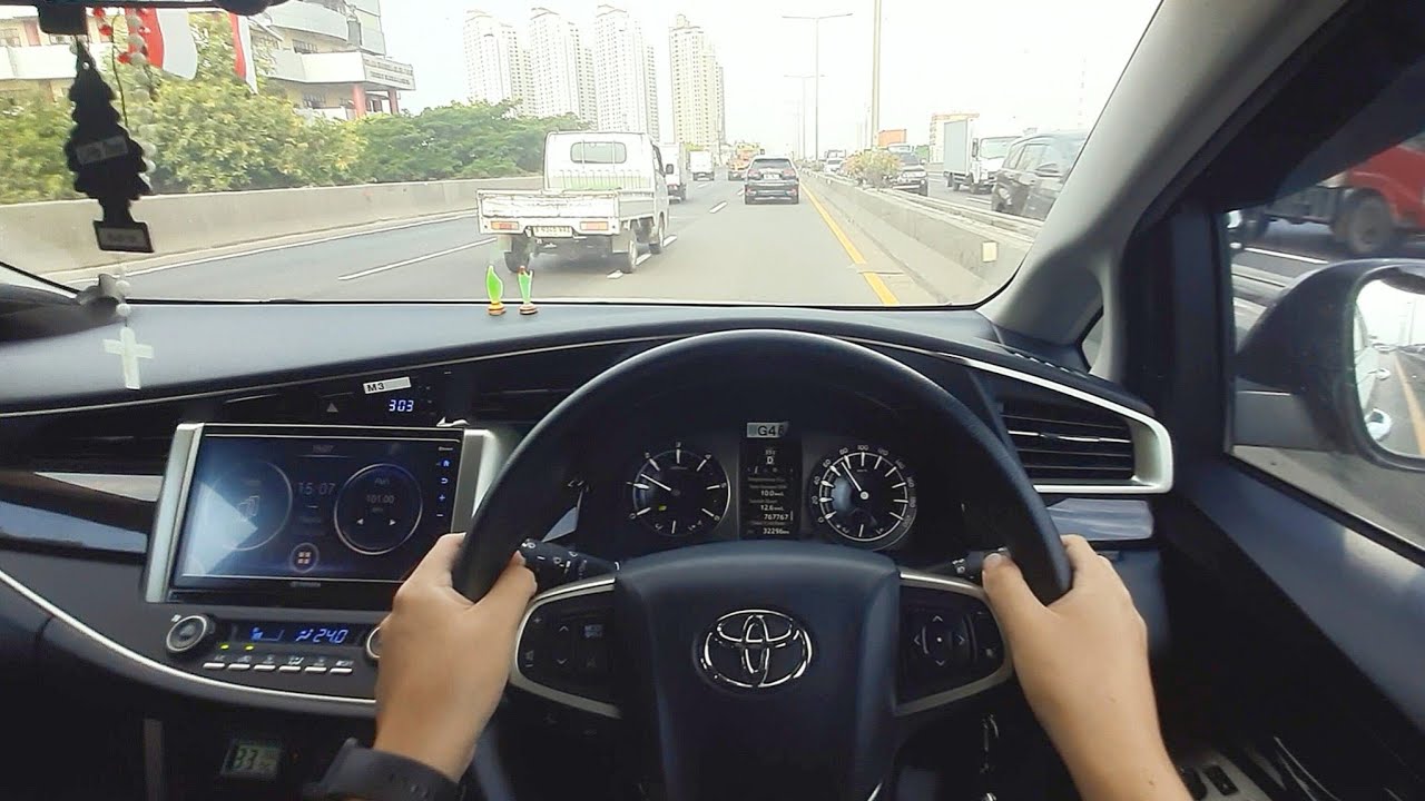 Highway Driving | POV Driving Toyota Kijang Innova Reborn 2.4 V Diesel A/T 2022 | Jakarta highway