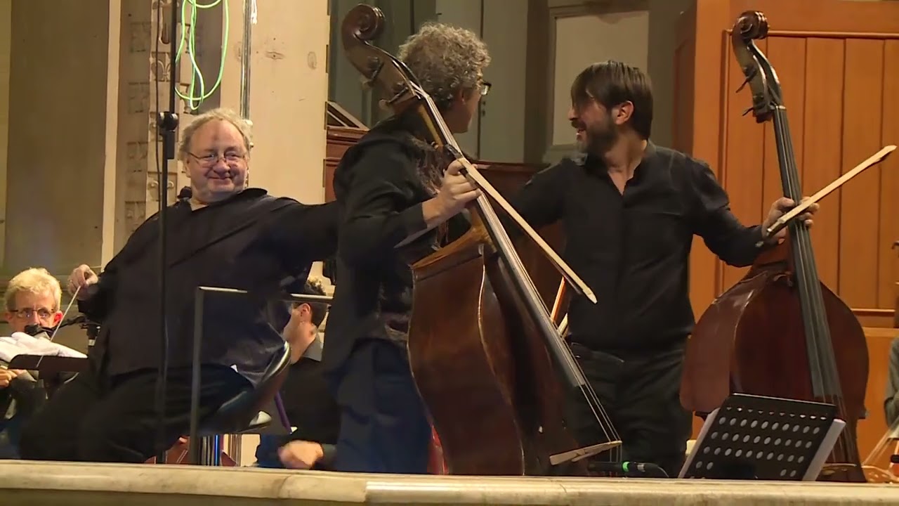 Orchestra da Camera Fiorentina DirettoreGiuseppe LanzettaContrabbassi AlbertoBocini,Antonio Mercurio