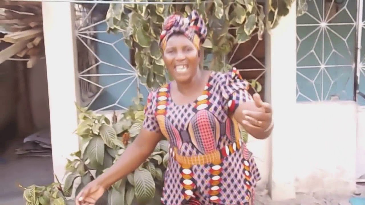 Mae Zefa ginico