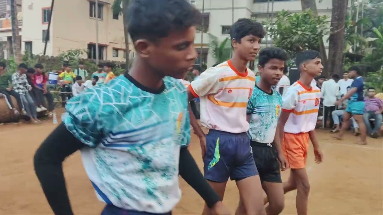 मुंबई उपनगर VS केदारनाथ गाणे 