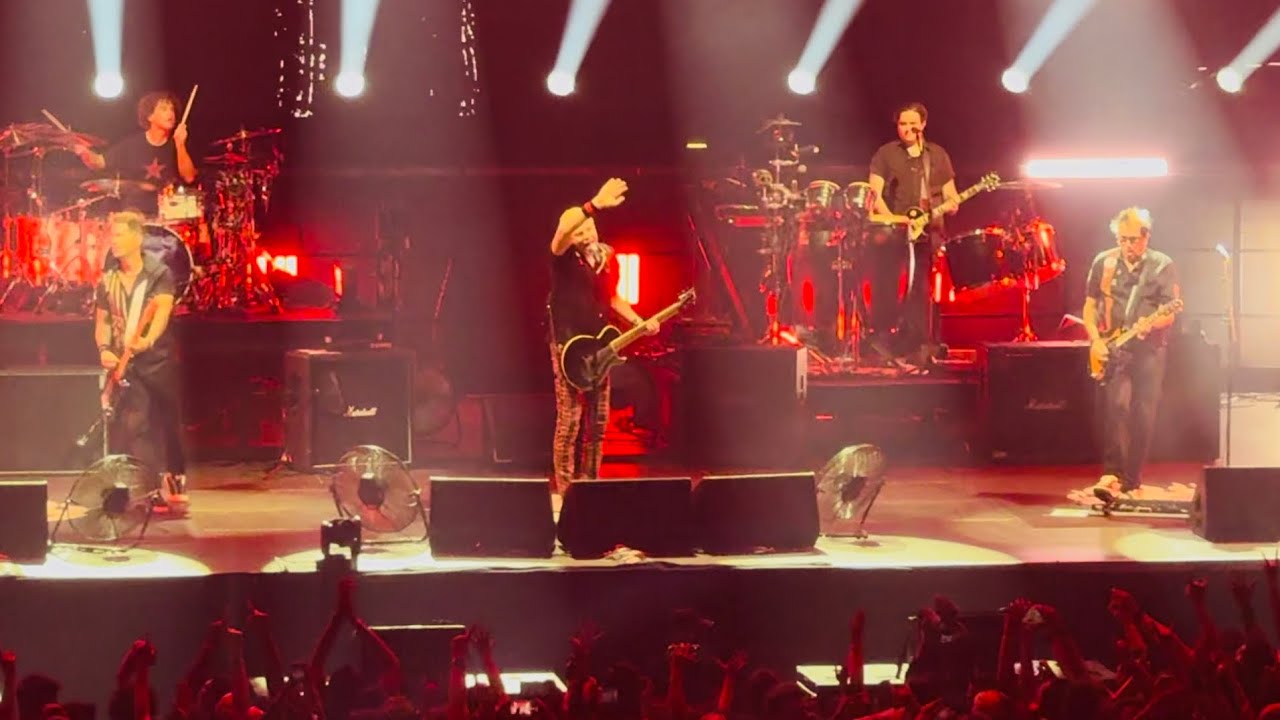The Offspring - The Kids Aren’t Alright (LIVE Madrid 2025 Palacio Vistalegre Arena)
