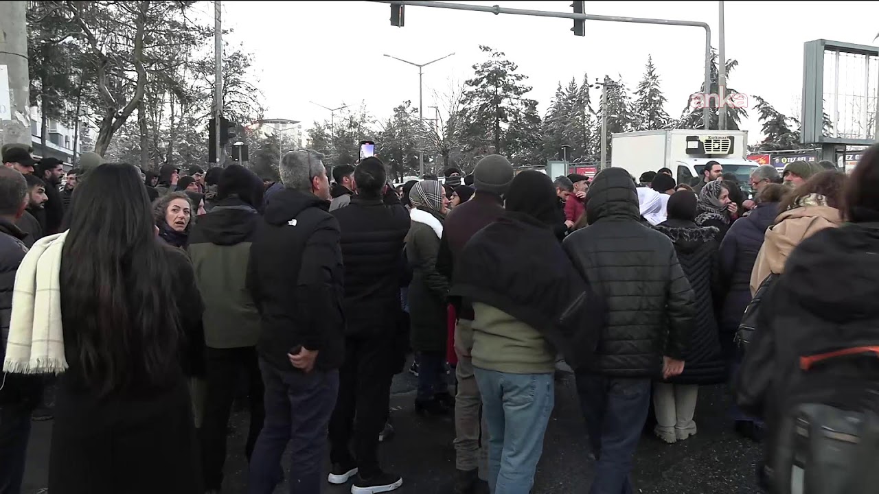Diyarbakır’daki siyasi parti ve STK'ların Dağkapı Meydanı’na yürüyüşüne polis engeli #Canlı