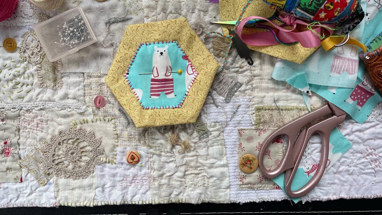 Первый шестиугольник для пледа. Вяжем вместе с @createandcraftwithchristine