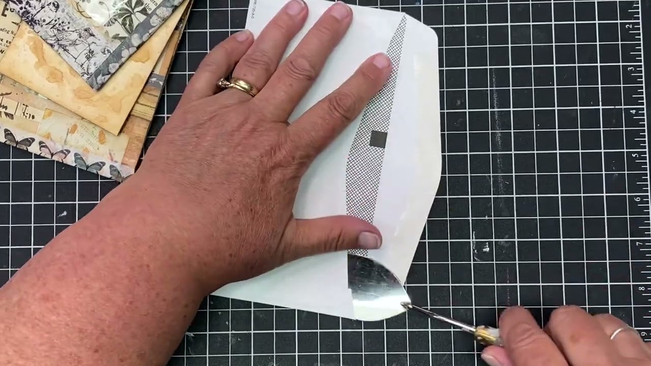 Small altered window envelope