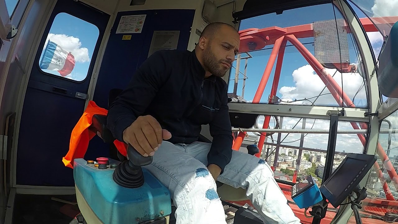 interdit au personne qui en le vertige lol grue a tours mdt 222 80 de haut