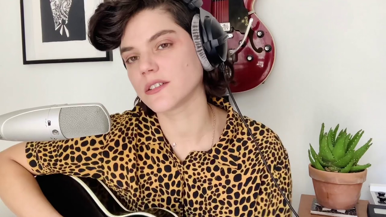 SOKO :: Quiet Storm live