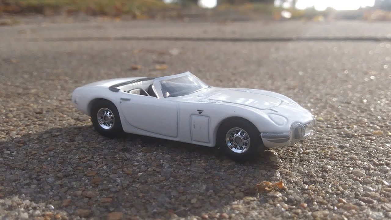 Hot Wheels Toyota 2000GT Roadster from Premium Replica Entertainment series You Only Live Twice.