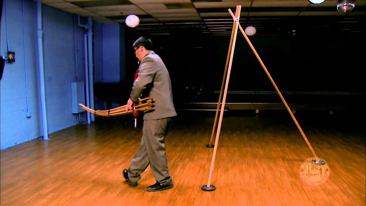 Zais Roj Zais Hneev = Hidden Footsteps of the Qeej Player