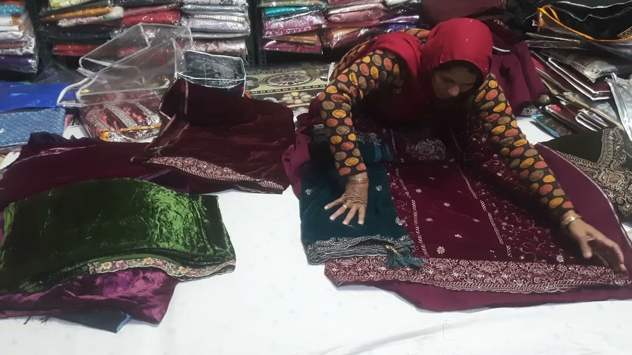 Pure Valvat k contrash suit ki sale(9991851775)