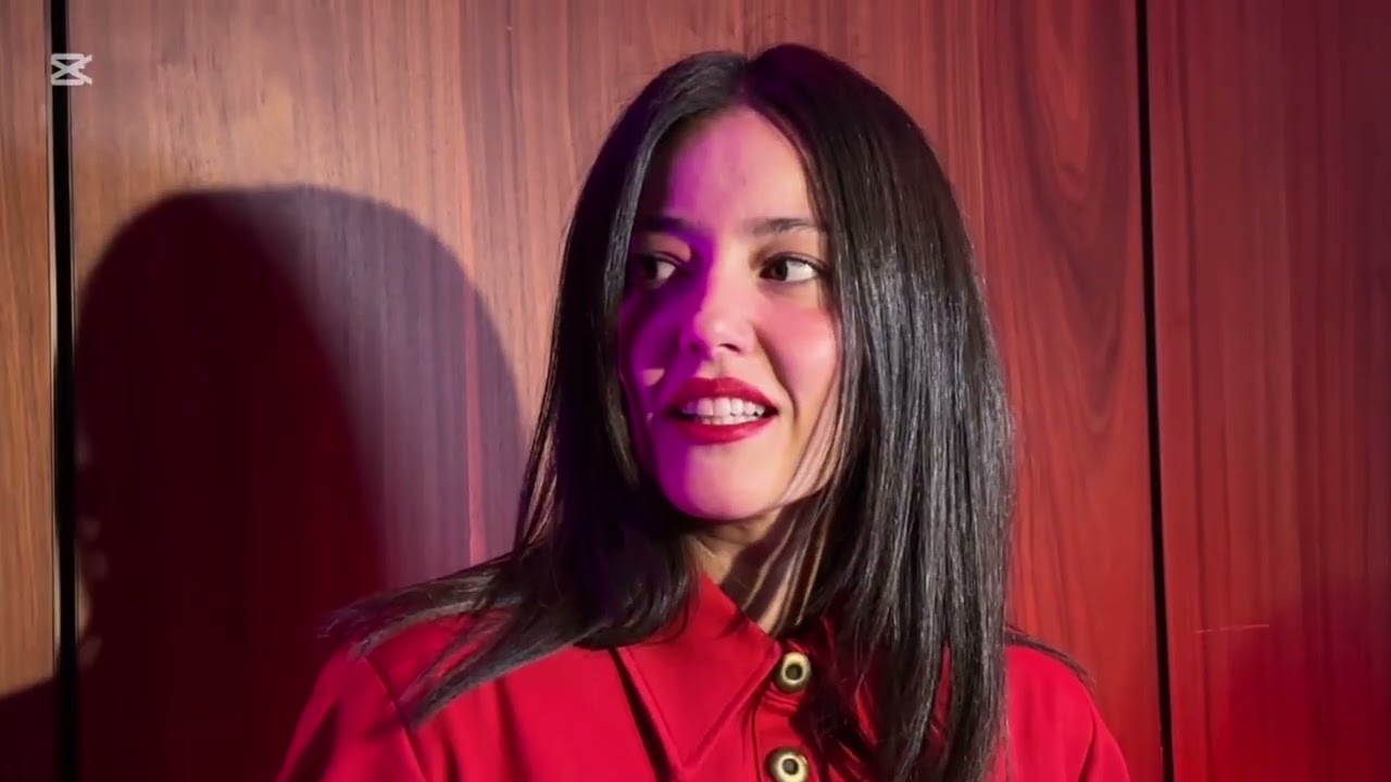 Pelin Akil’den eski eşinşn sevgilisini yorumladı. 