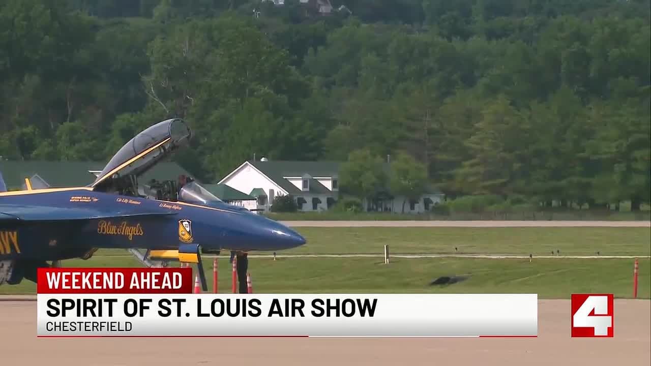 L'&eacute;quipe de First Alert 4 s'approche au plus pr&egrave;s des avions &agrave; r&eacute;action avant le salon a&eacute;ronautiq...