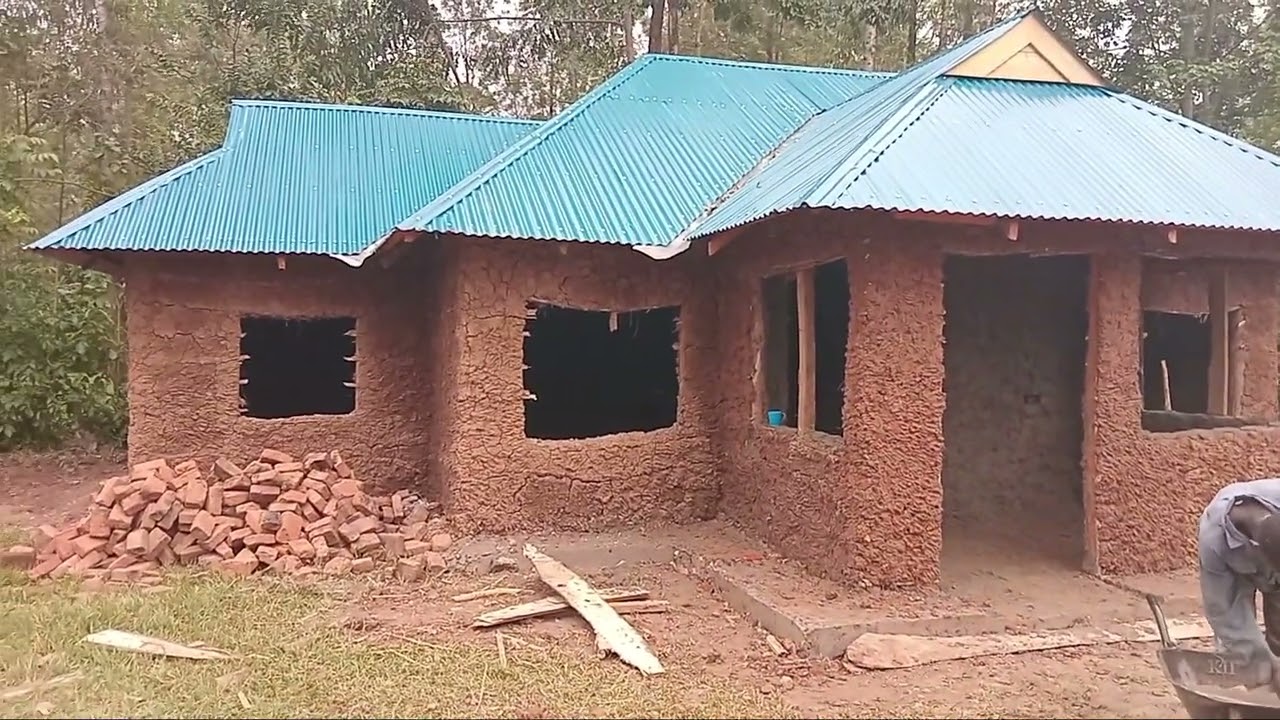 Am  in mumias west  musanda a two bedroom semepamnent house  plastering 