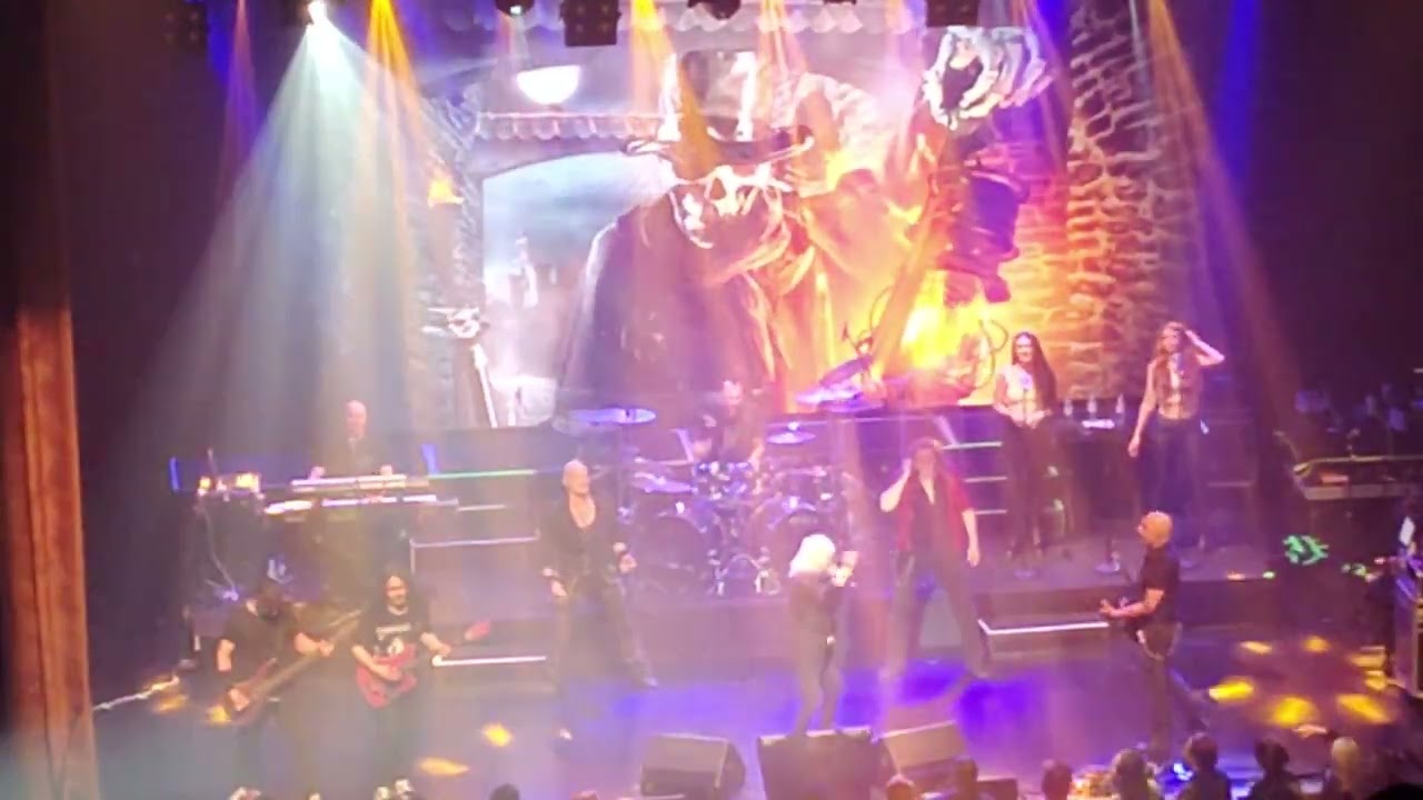 Avantasia - Shelter from the Rain (Teatro Gran Rivadavia, 27/4/2023, Buenos Aires, Argentina)