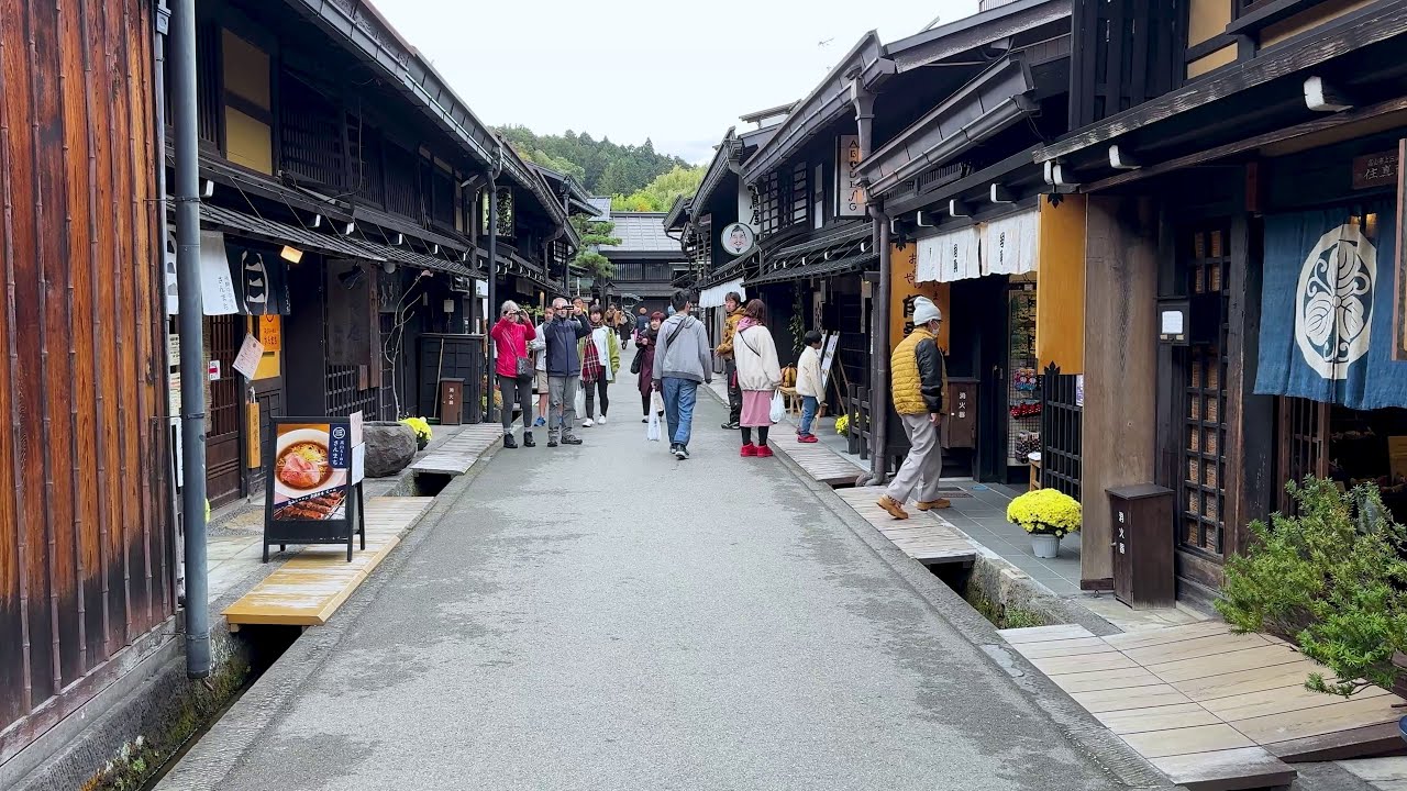 Takayama Old Town - Walking Tour