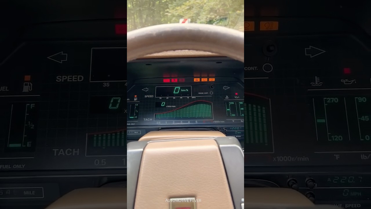 Nissan 300ZX has all the technology but super classic #nissan #300zx #luxurycar #dash #classiccars