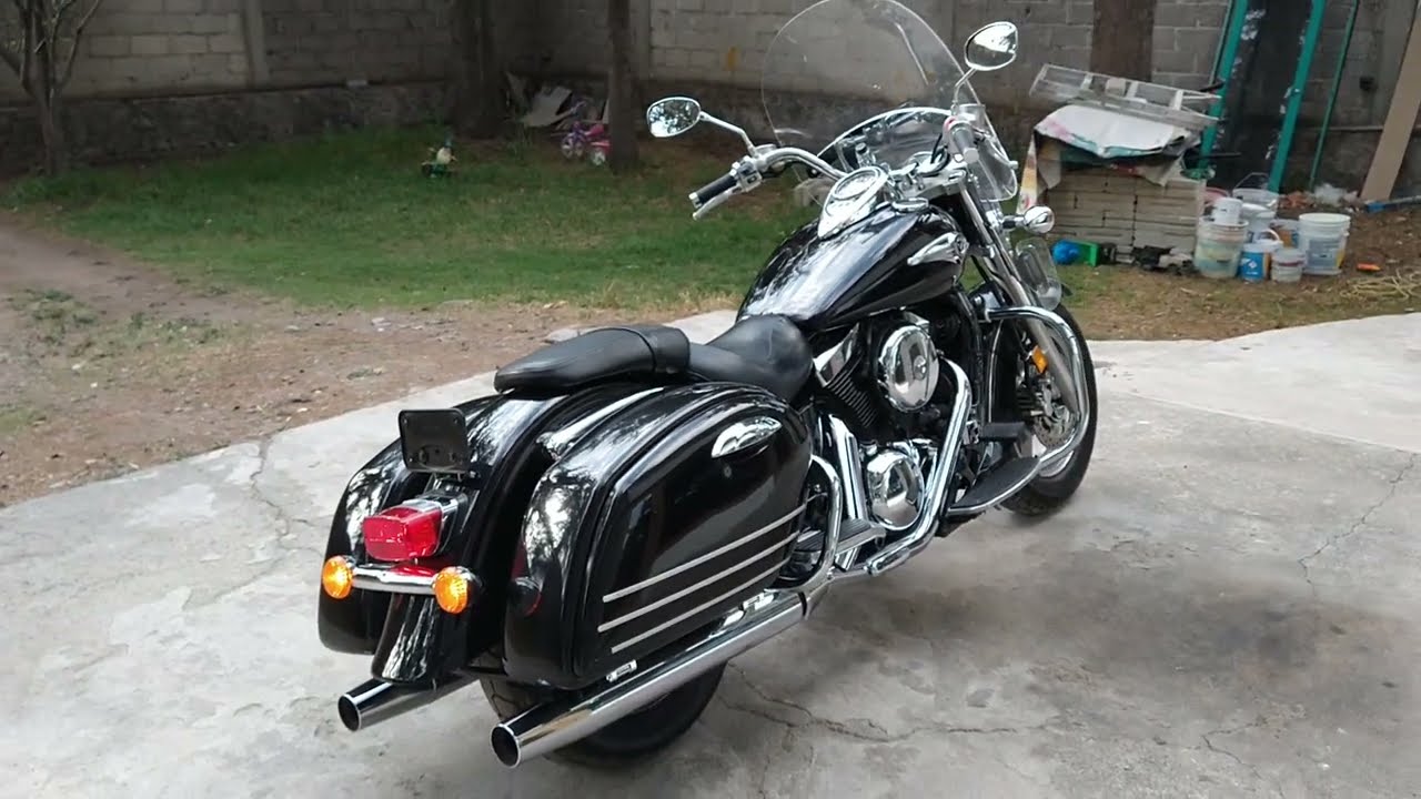 Kawasaki Vulcan 1500 Nomad - 2004