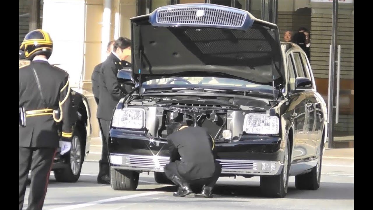 皇室専用車センチュリーロイヤルのボンネット開閉!! 圧巻の撤収風景!! Motorcade of Emperor and Empress