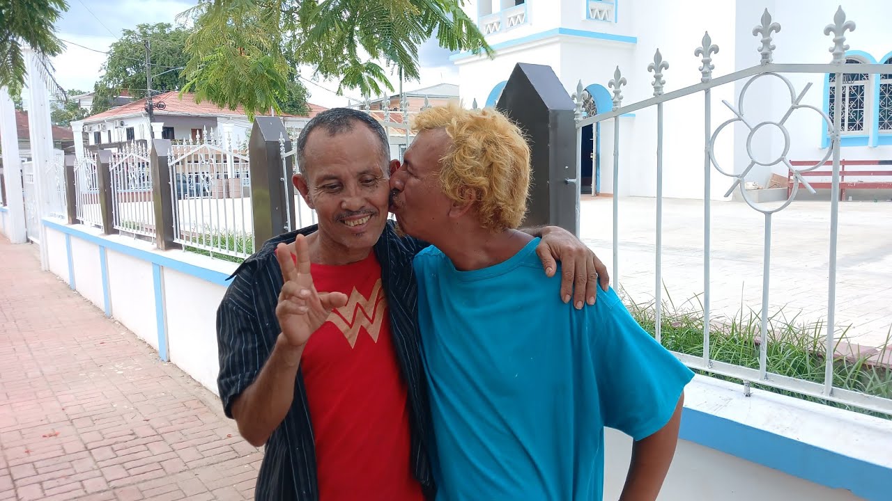 #Bombazo #Yingo y Shakira se comen a #Besos Esto está 🐕 🐕 