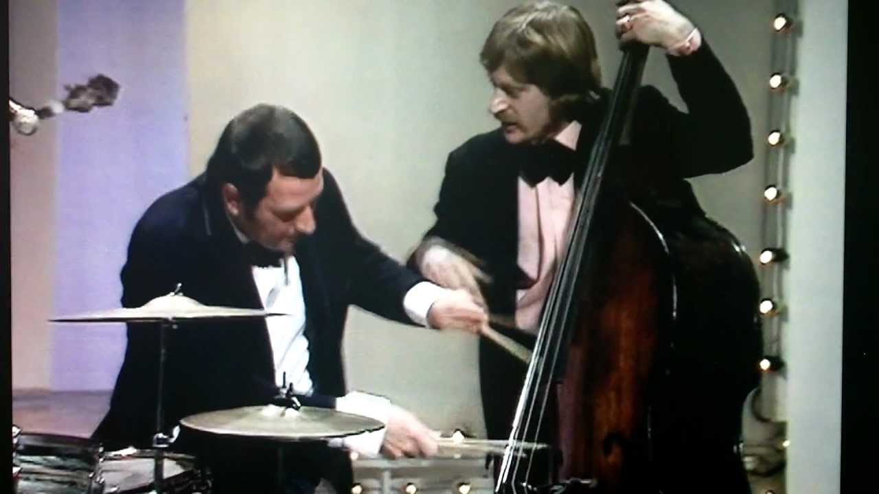 Big noise from Winnetka,Ron Bowden on drums,Vic Pitt on bass