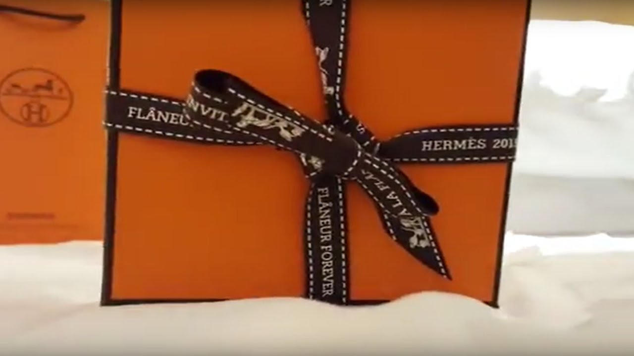 Unboxing Hermes CDC aligator unwrapping surprise